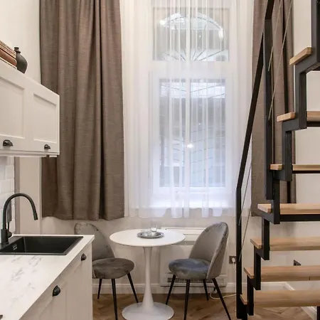 Budaguide A10 דירה *